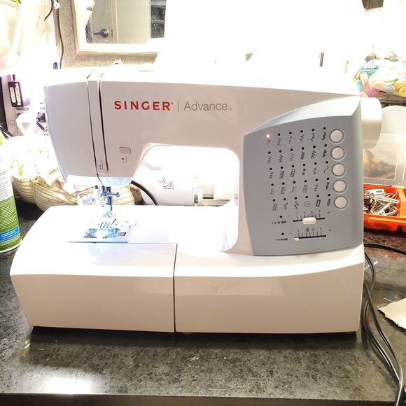 Singer Other Singer Advance Sewing Machine Free Arm